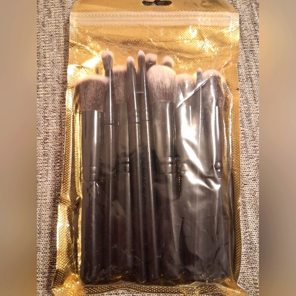 Black Makeup Brush Set - Picture 1 of 1